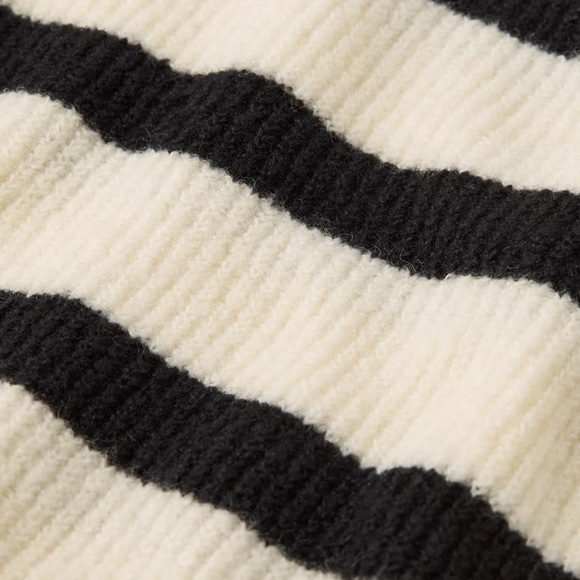 AE XS WHOA SO SOFT CREWNECK SWEATER CREAM BLACK HORIZONTAL STRIPE - Picture 7 of 10